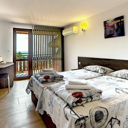 Complex Fichoza Hotel Varna Exterior photo