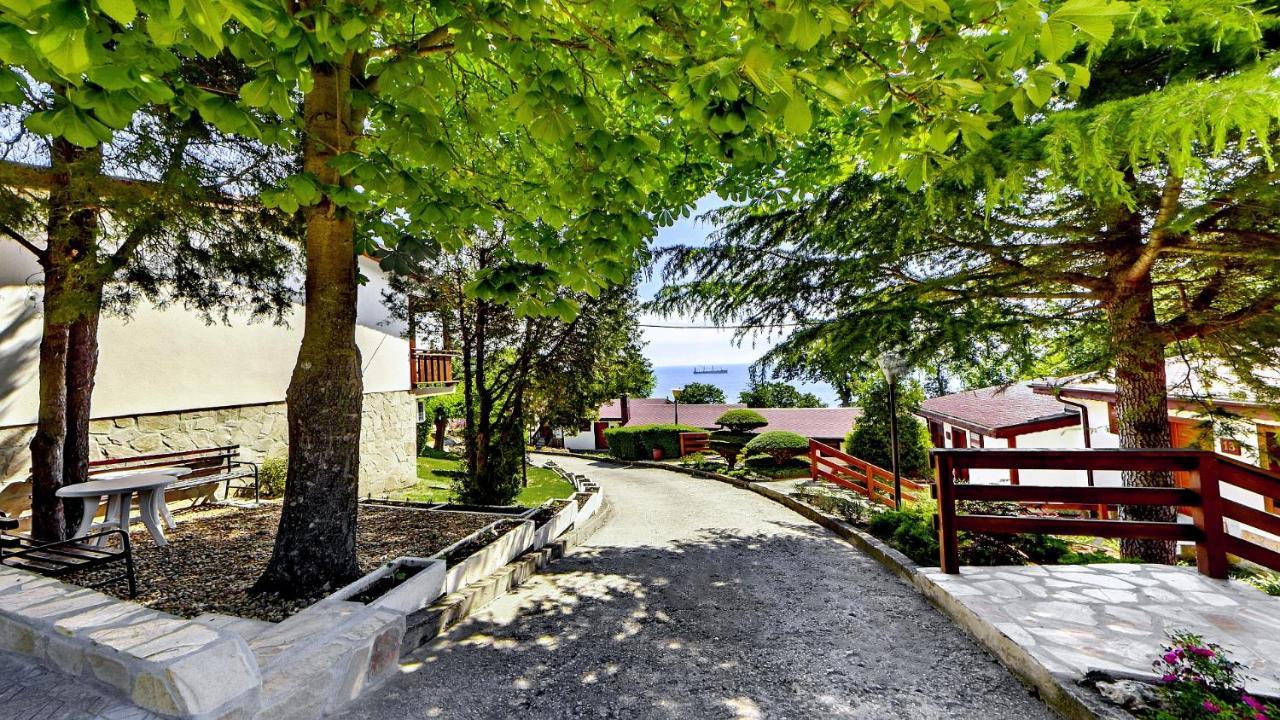 Complex Fichoza Hotel Varna Exterior photo