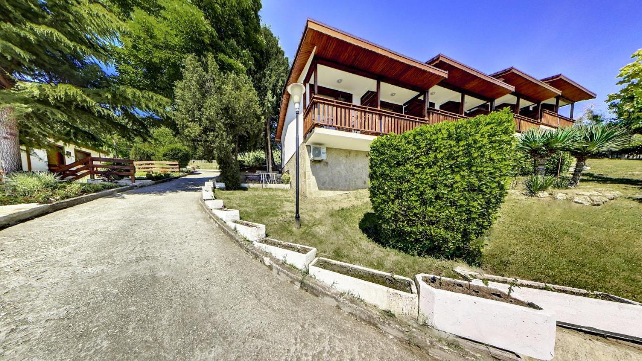 Complex Fichoza Hotel Varna Exterior photo