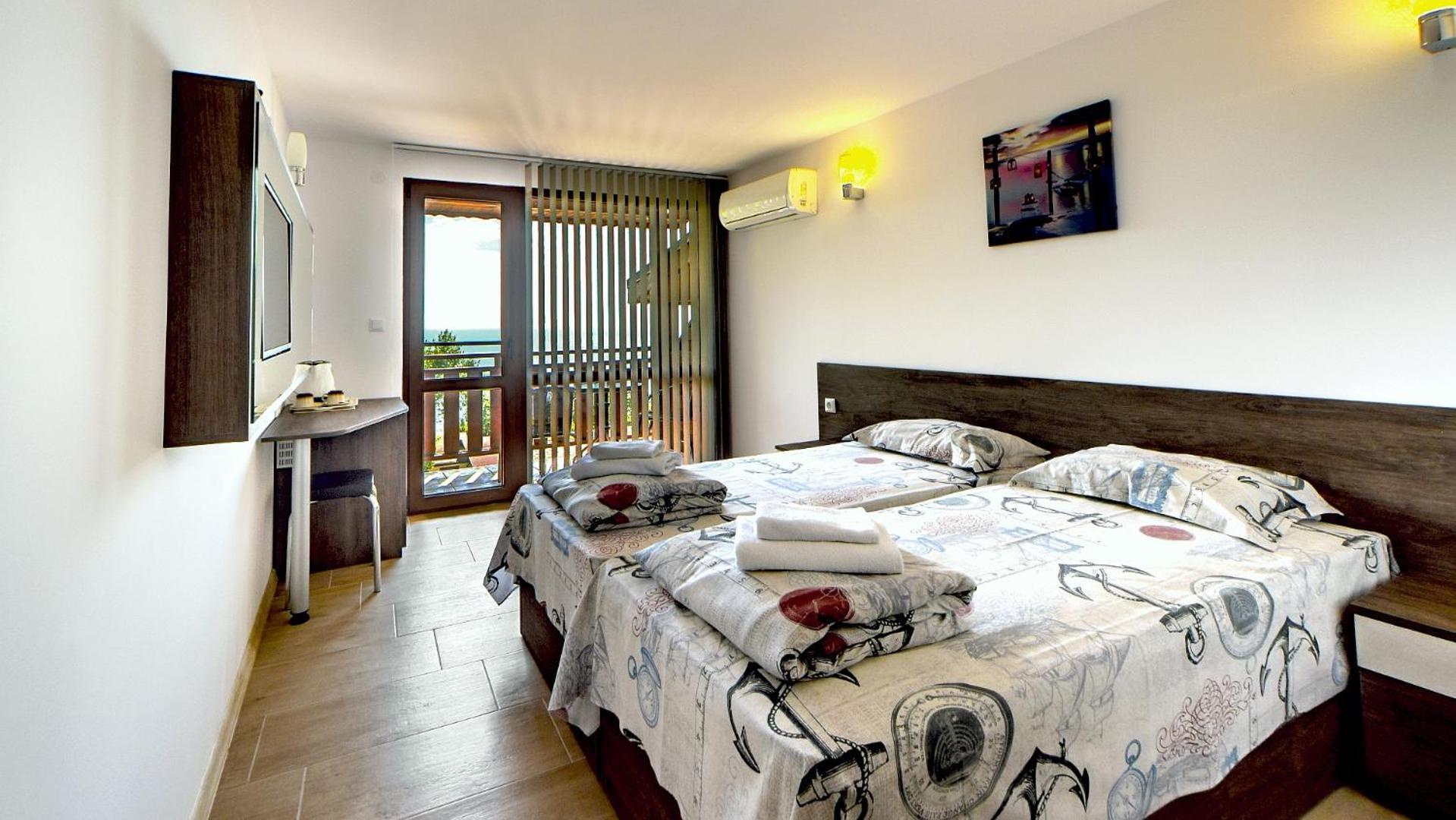 Complex Fichoza Hotel Varna Exterior photo